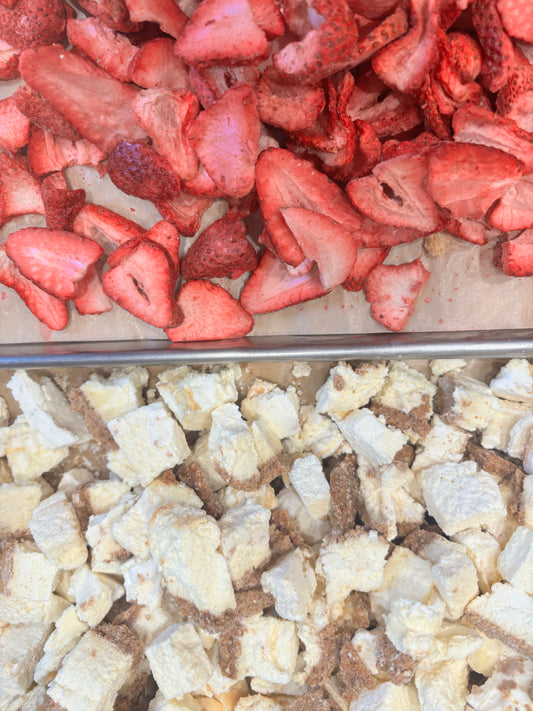 Freeze-Dried Cheesecake with Strawberries