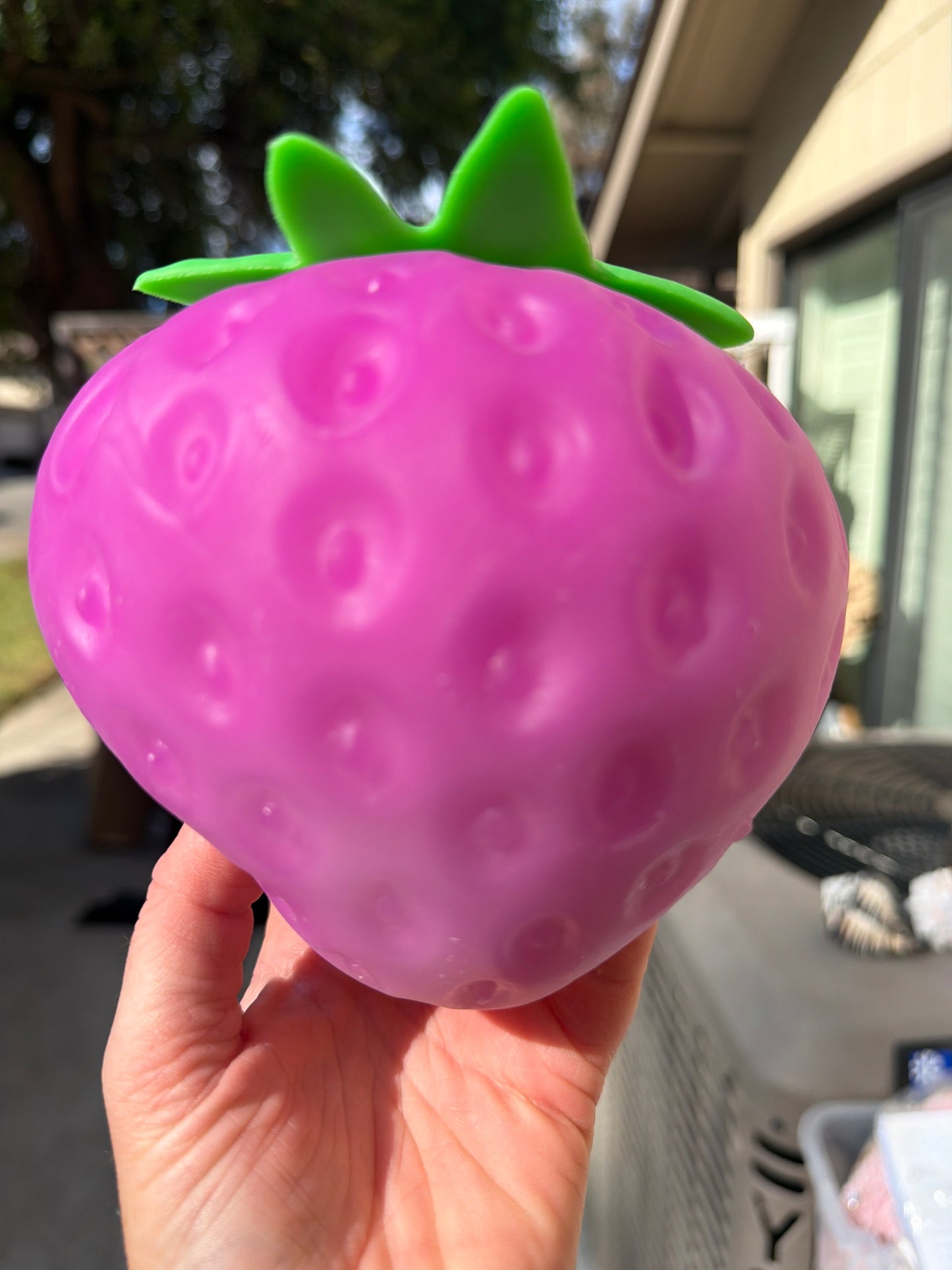 Squishy Color Changing Scented Strawberry